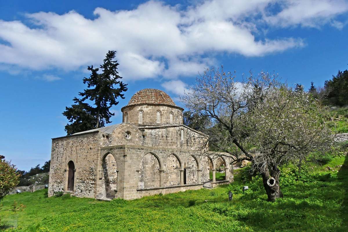 Antiphonitis, eine byzantinische Kirche im Bezirk Kyrenia im Nordwesten Zyperns